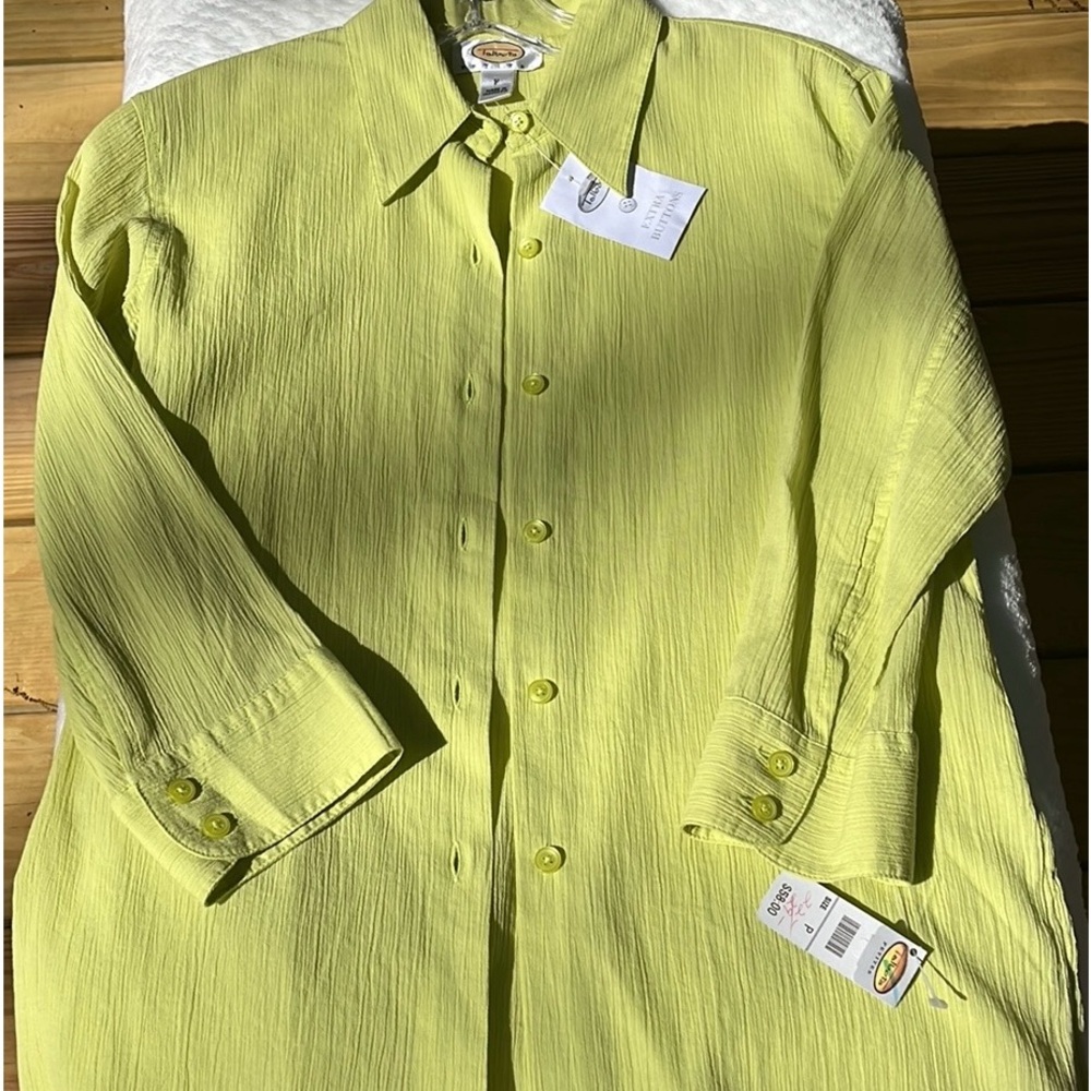 NWT Talbot Petite Button Up Lime Green Crepe Blouse